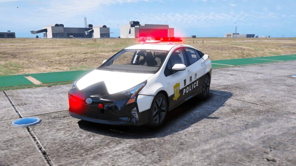Toyota-Prius-Japanese-police-1
